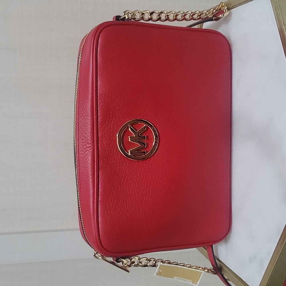 BNWT, MK RED FULTON CROSSBODY